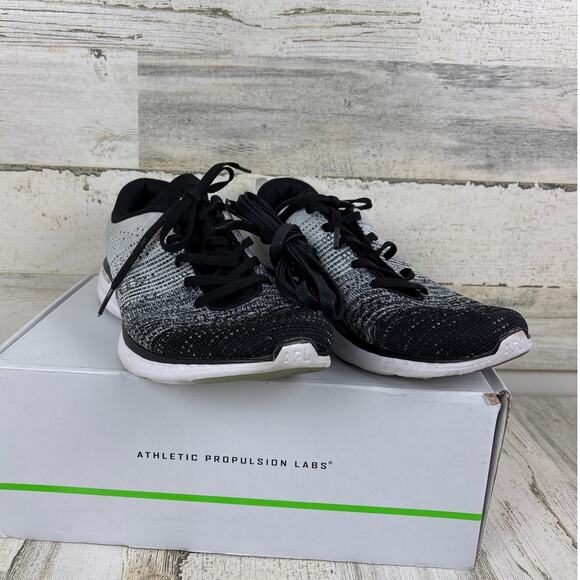 APL womens 11 Techloom Pro Sneaker black white running shoe athletic tennis shoe - Picture 2 of 8